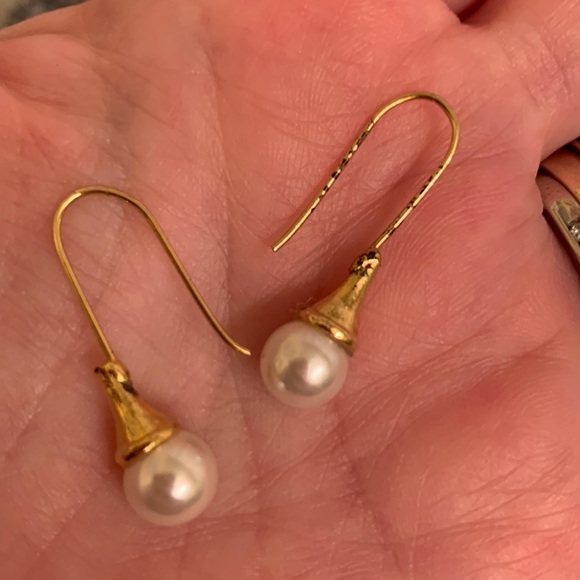 Pearl drop earrings - Picture 1 of 7